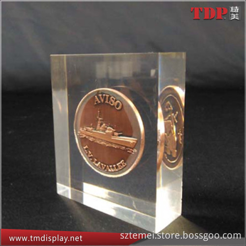 Clear Acrylic Souvenir Coin Paperweight Lucite Coin Embedding